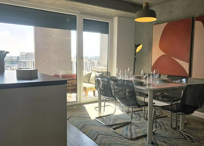 A Proa Do Moliceiro Gran Blanc - Family Friends Aveiro